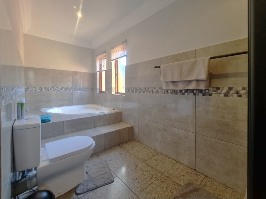2 Bedroom Property for Sale in Eagles Landing North West